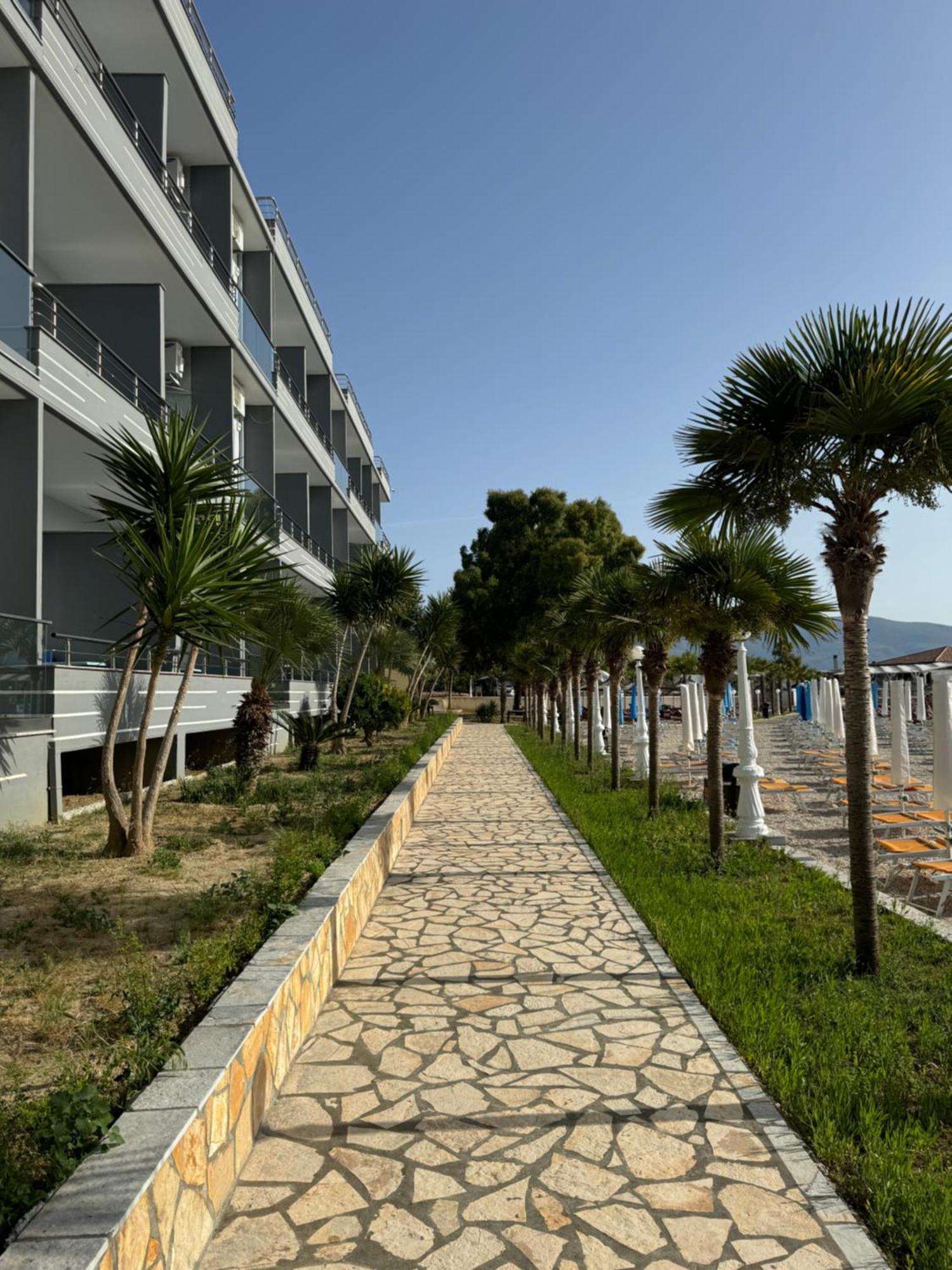 Hotel Cekodhima Радима Экстерьер фото