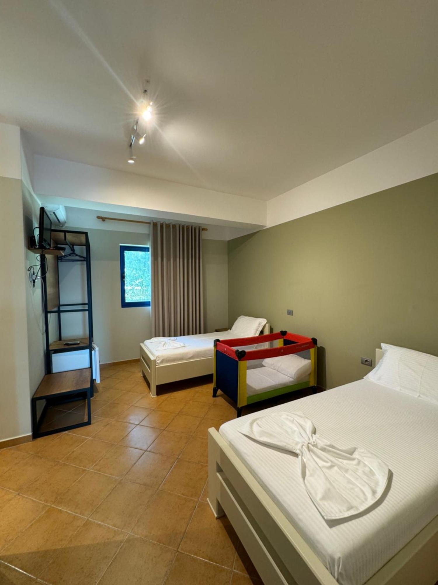 Hotel Cekodhima Радима Экстерьер фото