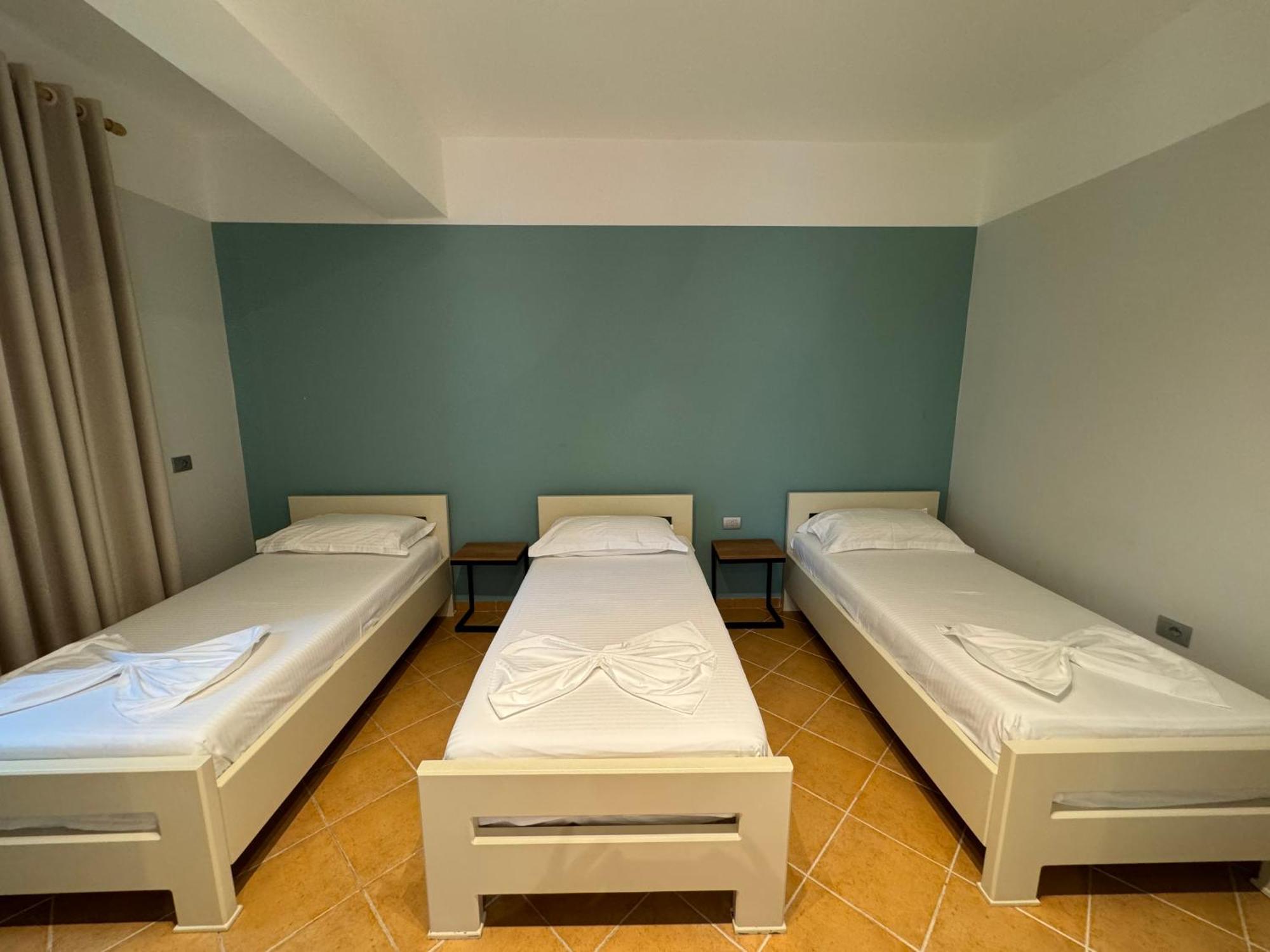 Hotel Cekodhima Радима Экстерьер фото