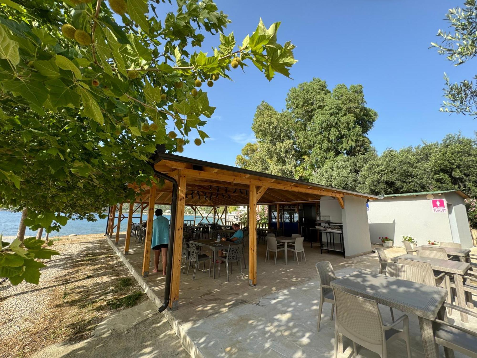 Hotel Cekodhima Радима Экстерьер фото