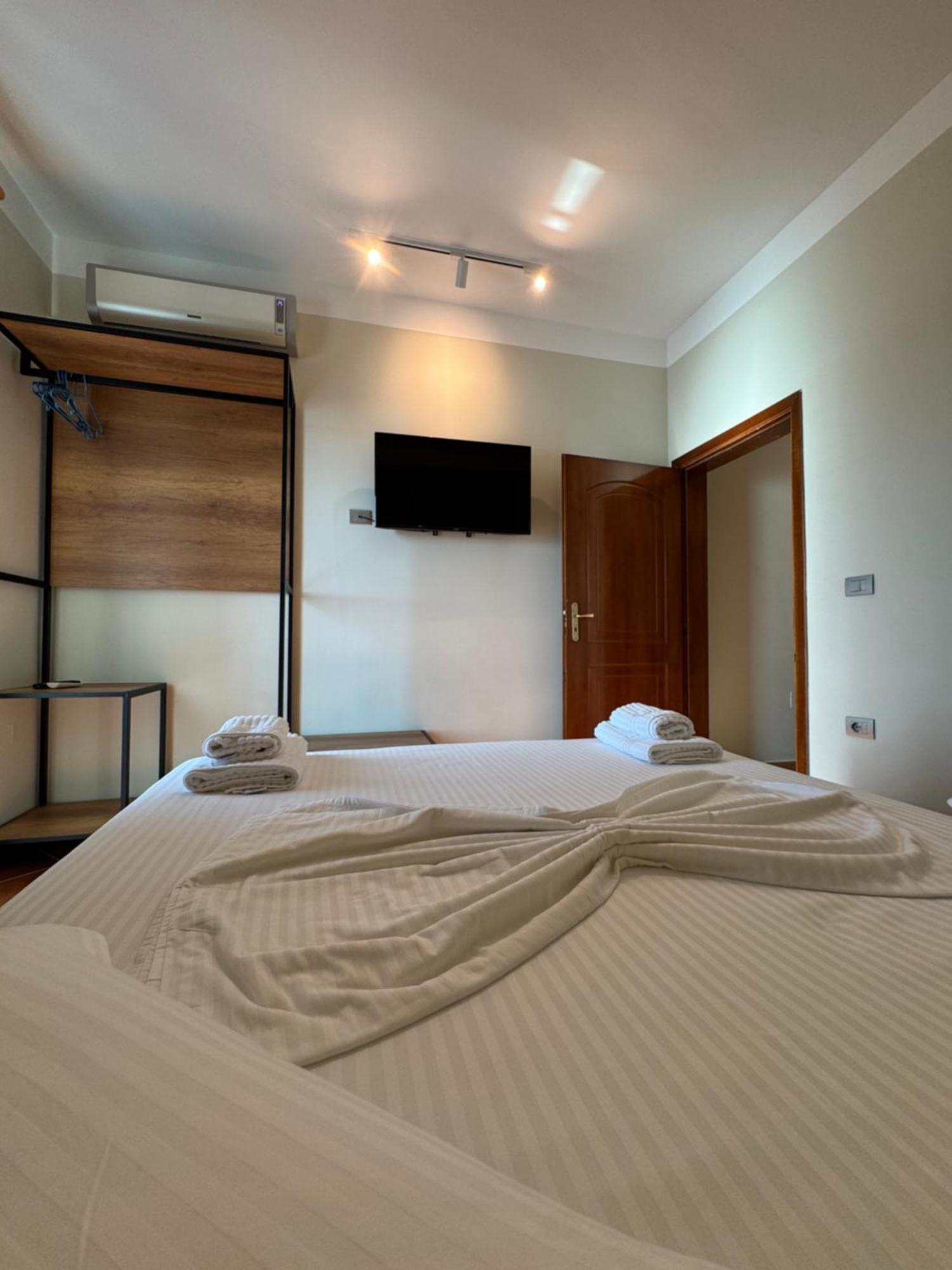 Hotel Cekodhima Радима Экстерьер фото