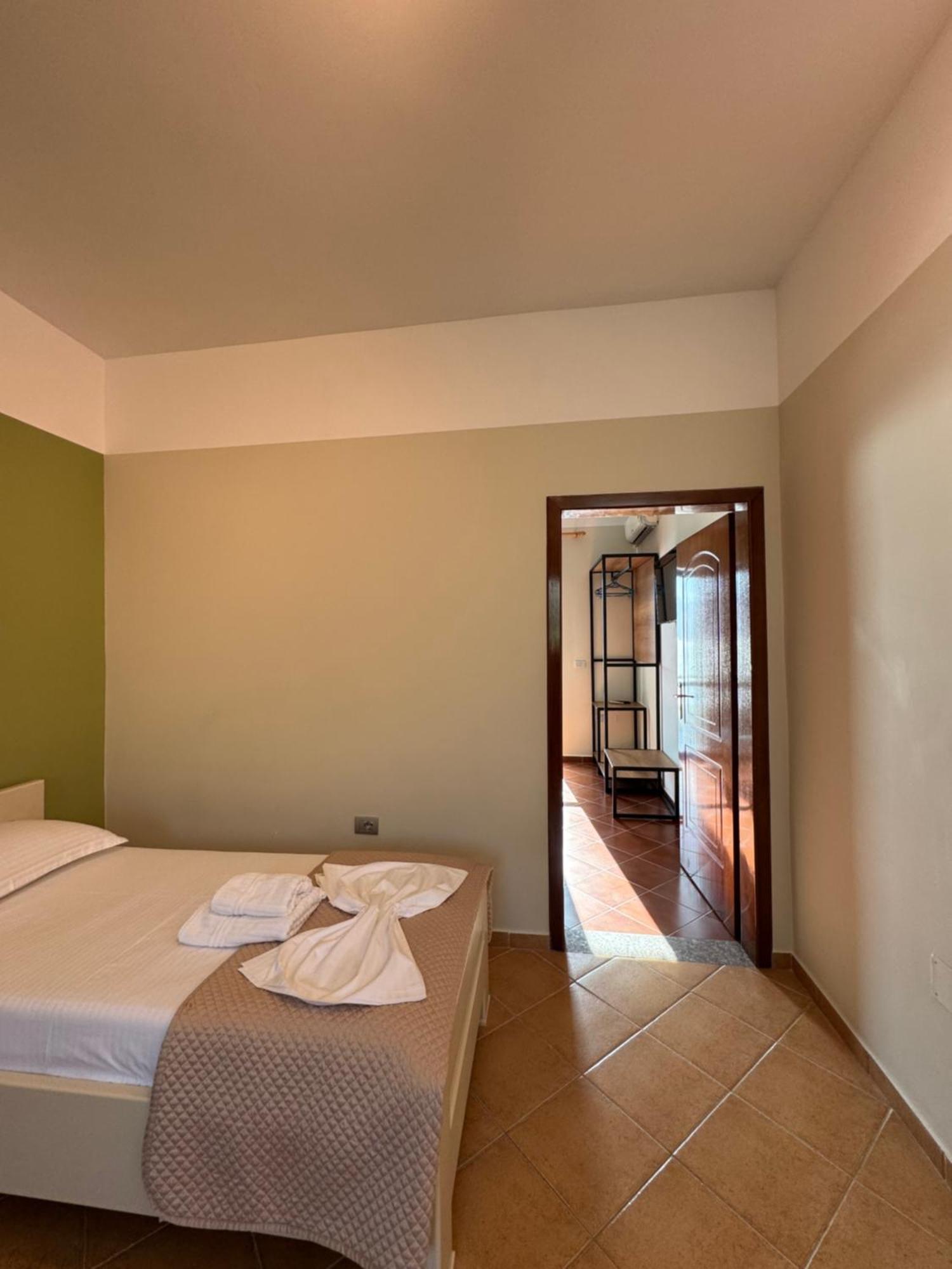 Hotel Cekodhima Радима Экстерьер фото
